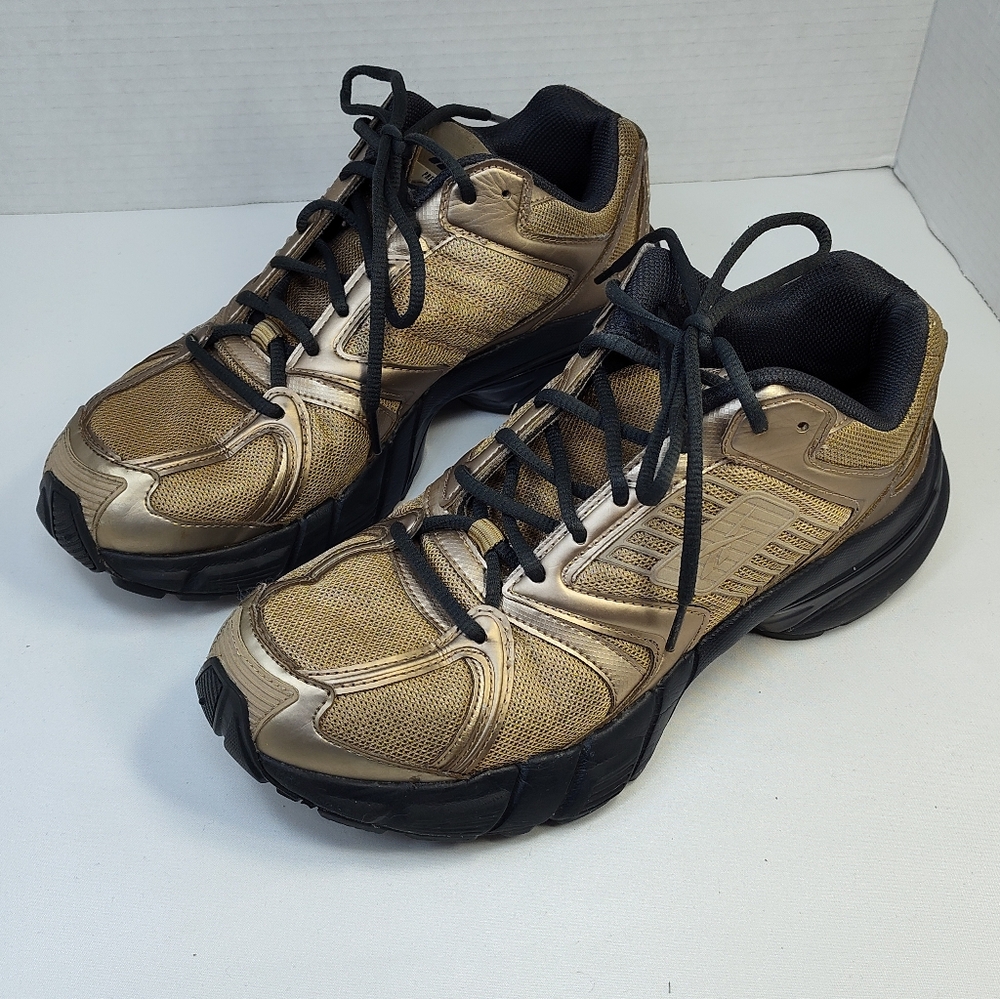 Reebok Women's Premier Champagne & Black Sneakers Size 9.5
